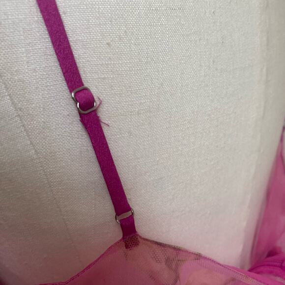 Dress the Population Pink Floral Midi Dress - Picture 9 of 13